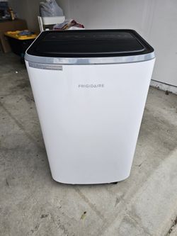 Frigidaire 3-in-1 Connected Portable Room Air Conditioner 12,000 BTU (ASHRAE) / 8,000 BTU (DOE)