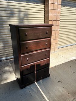 Dark Wood 5-Drawer Tall Dresser