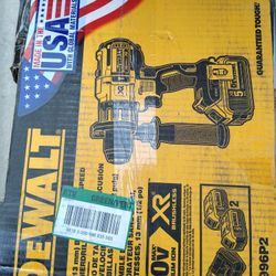 DEWALT 20-Volt MAX XR Cordless Brushless 3-Speed 1/2 in. Hammer Drill with (2) 20-Volt 5.0Ah Batteries & Charger