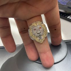 Lion Ring Moissanite 
