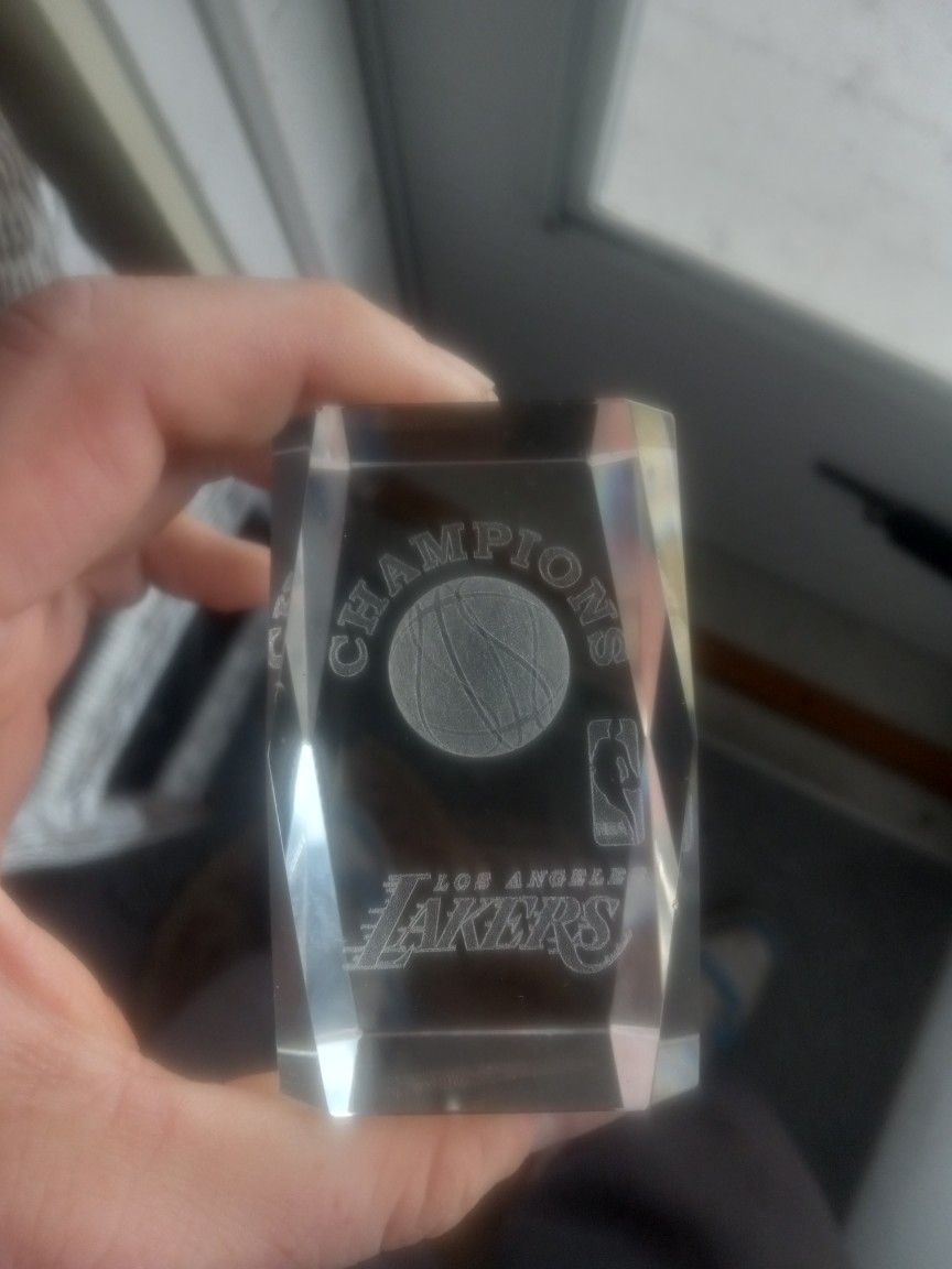La Lakers Paperweight