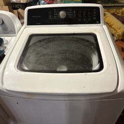 WASHER NEWER WORKS GREAT CAN DELIVER 