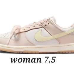 Woman Nike Shoes
