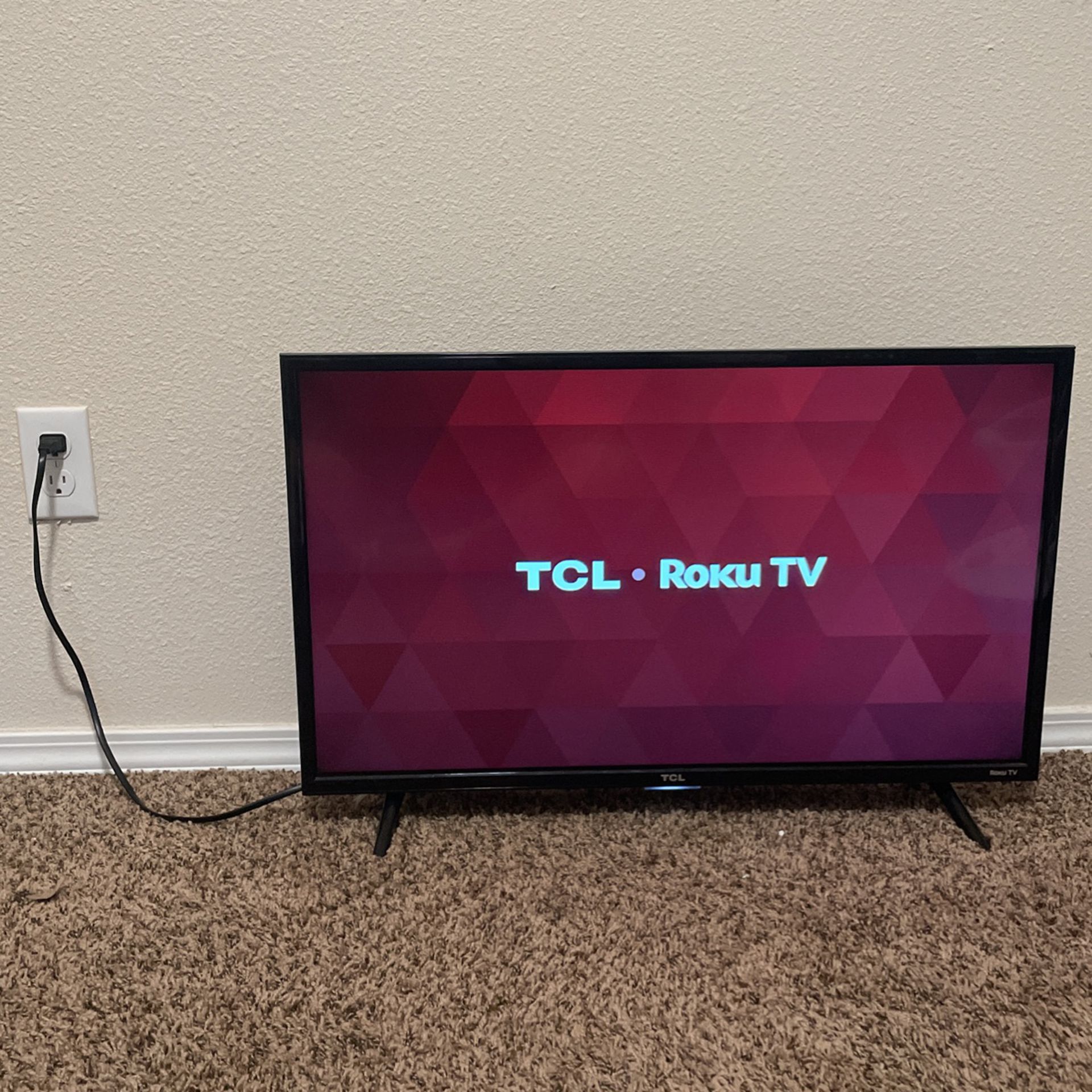 TCL  32 “ Roku Tv 