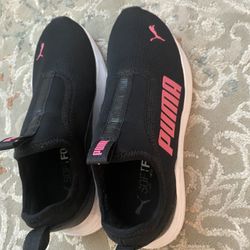  Children’s Puma Running Shoes 
