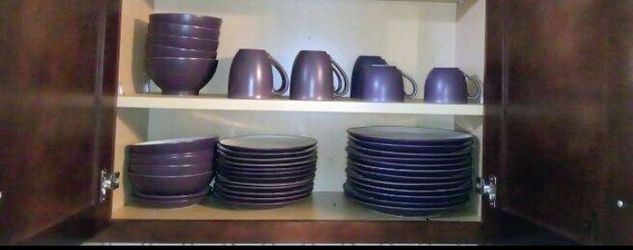 Complete Dinnerware Set