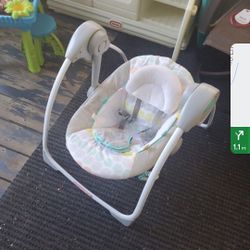 Brightstars Infant Swing, Practically New!