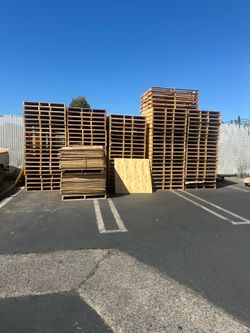 Wooden Pallets 44 x 44”