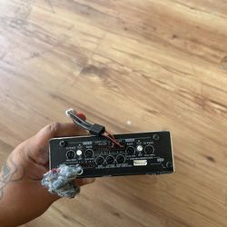 800 W Amp