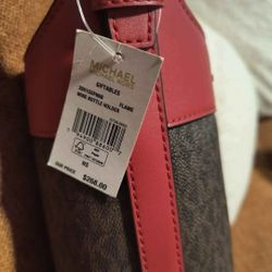 Michael Kors Wine Bottle Holder Bag Luggage Multi 100% Authentic Michael Kors !!  Details: • Leather /Coated Canvas Color  Luggage Multi • Brand New 