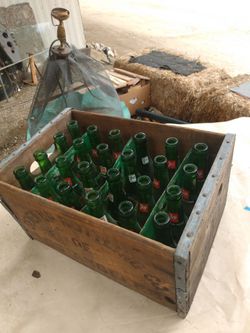 Case of7up bottles