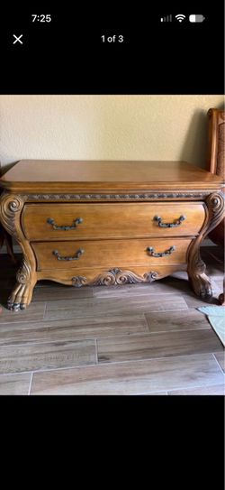 Michael amini chest of drawers