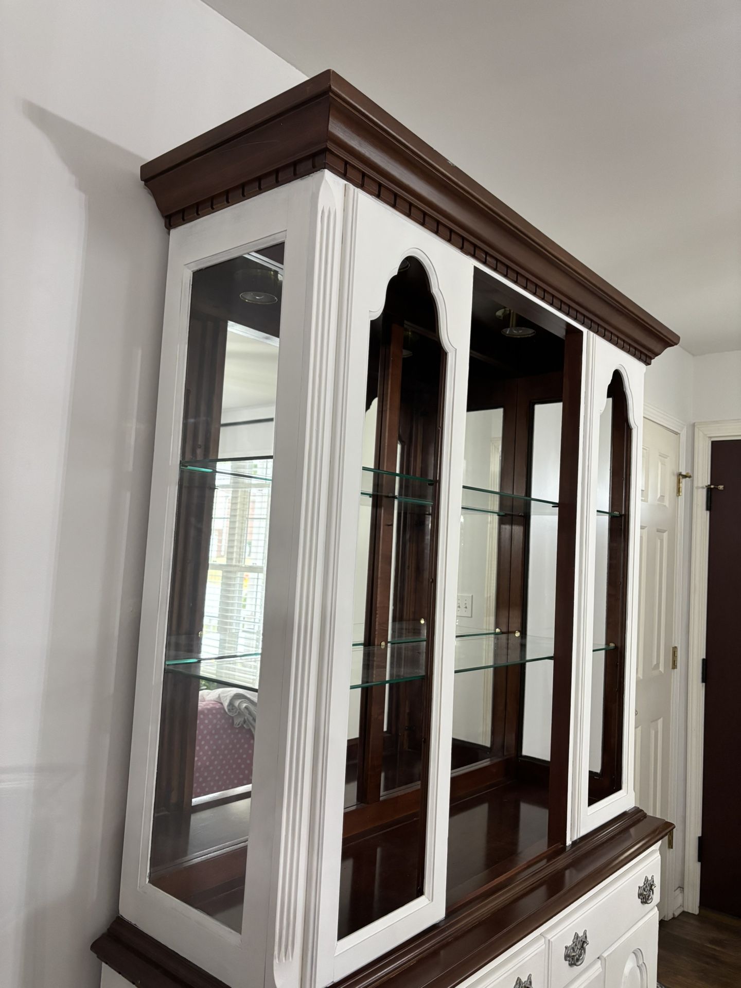 China Cabinet Hutch, Top Part Only.