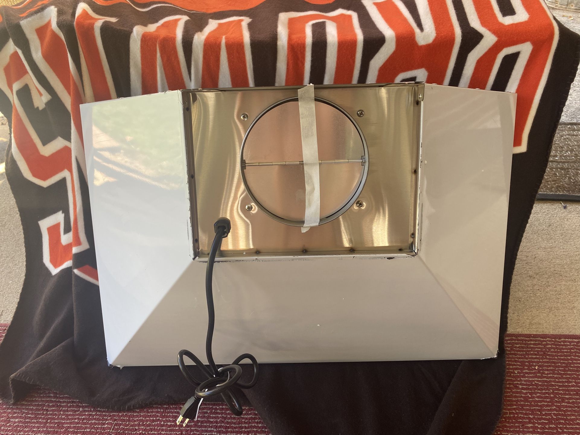 Kobe Brillia Series CHX8130SQB-1 30" Wall Mount Stainless Steel Range Hood