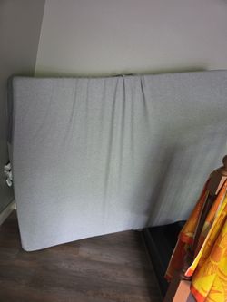 Queen Casper mattress