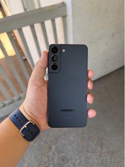 Samsung Galaxy S22  128Gb  / Any carrier