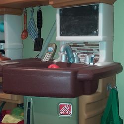 Step up 2 Kitchen Set with extra 