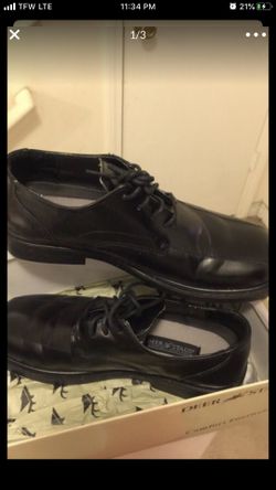 Boys Youth Barely Used Size 5 Price is firm$15