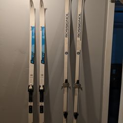 Cross County Skis
