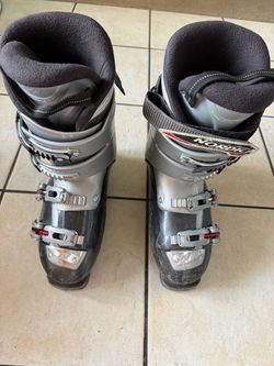 Men’s Nordica One 55 Ski Boots Size 9
