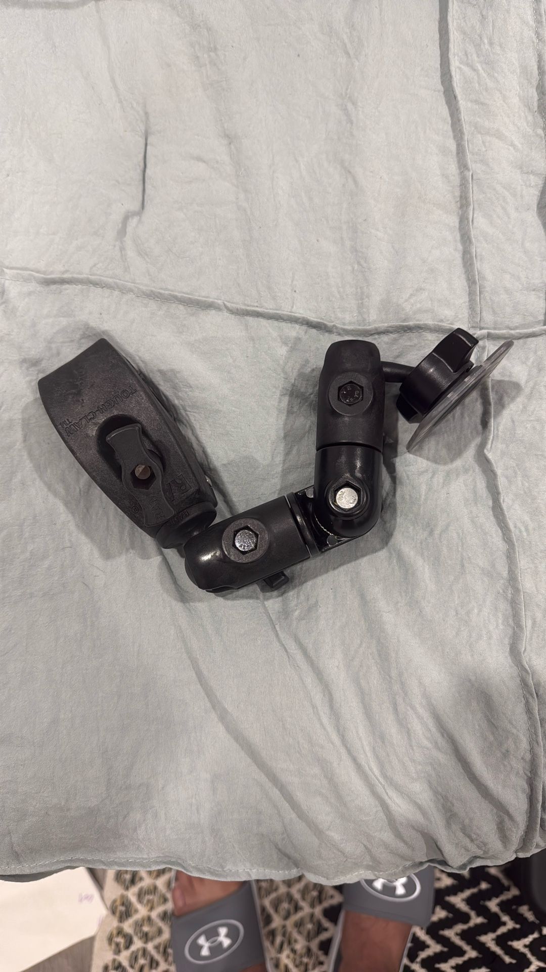 Pivot Case Ram Mount Claw Configuration