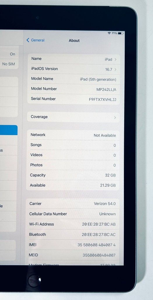 🍎 iPad 5th Gen 9.7” 32GB Cellular Unlocked See Description