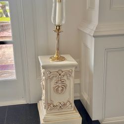 Roman Style Vase Stand 