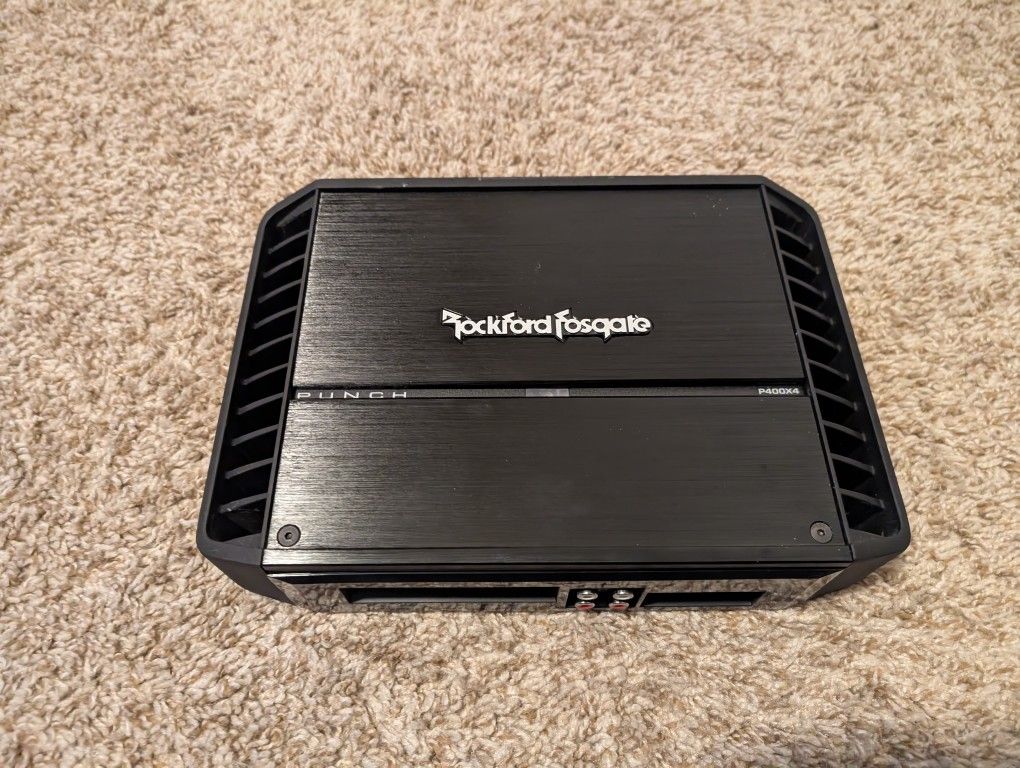 Rockford Fosgate Amp