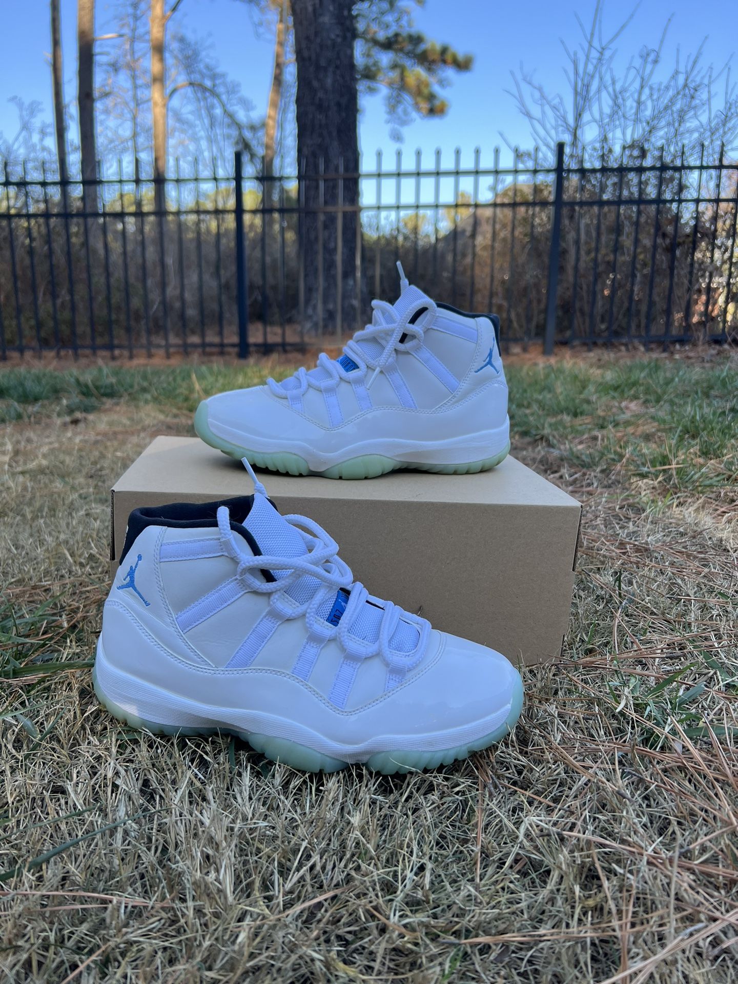 Jordan 11 legend Blue