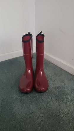 Unworn red rainboots