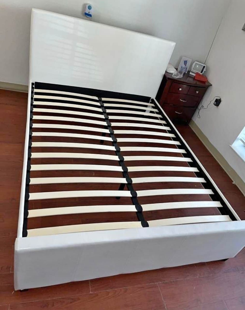 Bed Frame Queen Size Plain