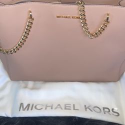 Micheal Kors Purse 