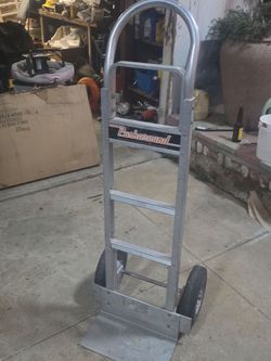 Tow dolly