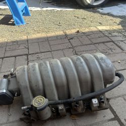6.1 Hemi Manifold 