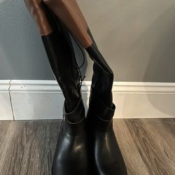 Brand NEW Size 6 Boots 