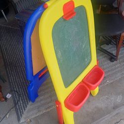 Crayola easel chalkboard and dry easer board 
