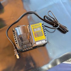 DeWalt DCB1104 12V/20V Max Lithium Ion Battery Charger