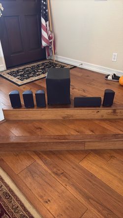 Definitive Technology Speakers 