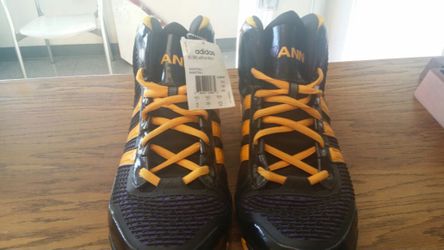 Addidas size 15