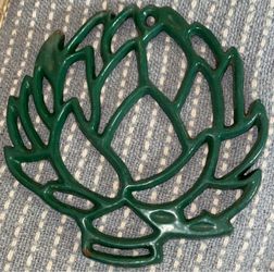 Antique Green Enameled Cast Iron Artichoke Trivet Hanging Wall Decor (READ DESC)