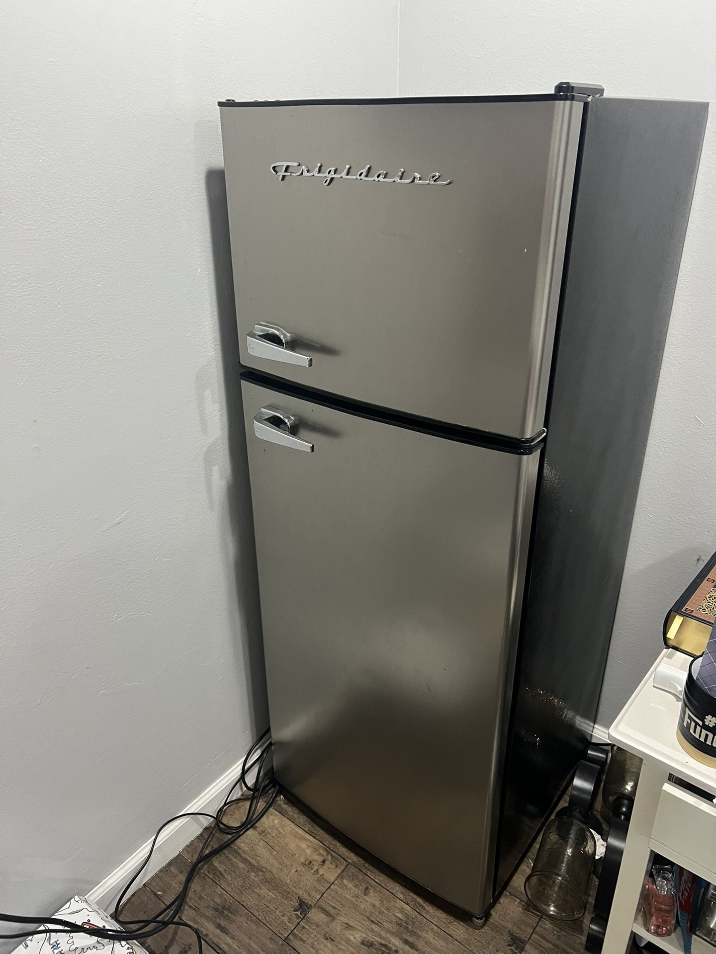 Frigidaire Mini Fridge With Freezer