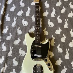 iyv Mustang Guitar