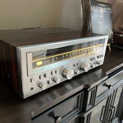 Sansui G7700 vintage stereo receiver