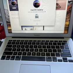 2012 MacBook Air 13-inch Core I5 128 SSD 4GB RAM New battery