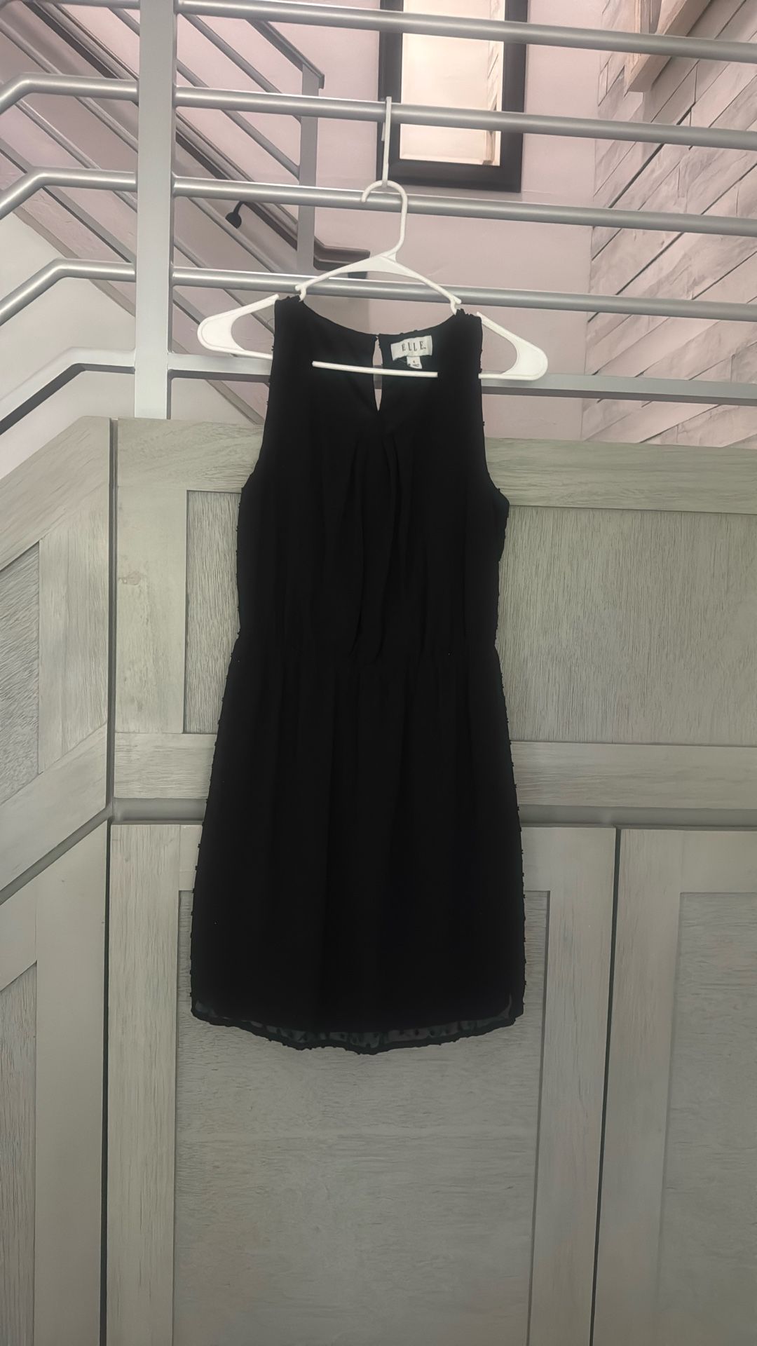 Elle Size 4 Little Black Dress