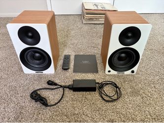 Fluance Ai40 Powered Bookshelf Speakers