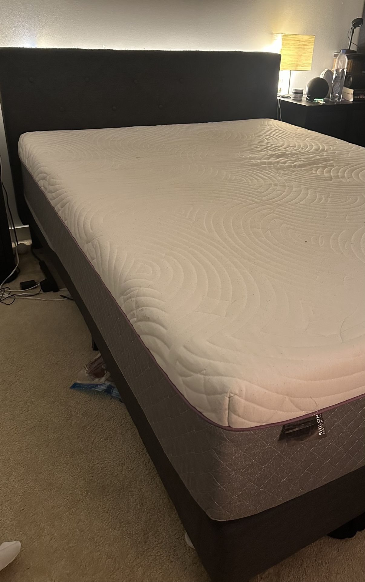 Memory Foam Mattress (Queen)