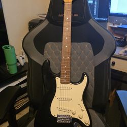 2000 Fender Squire Stratocaster