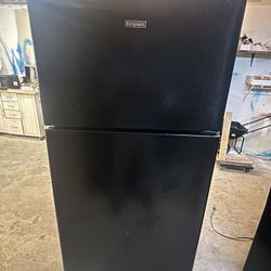 Hot point refrigerator new
