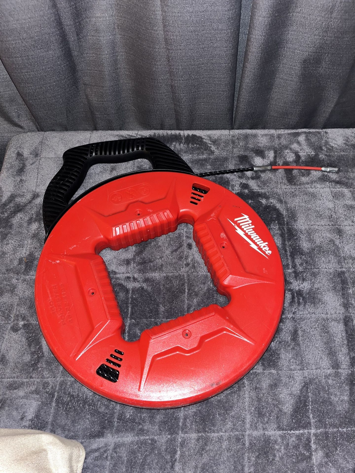 Milwaukee 100’ Fiberglass Fishtape